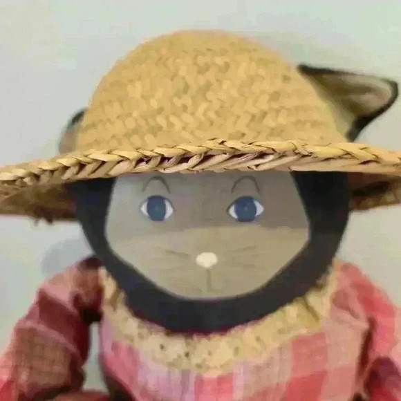 Vintage Fisherman's Wife Cat Doll from Collectors Medley - Picture 7 of 12